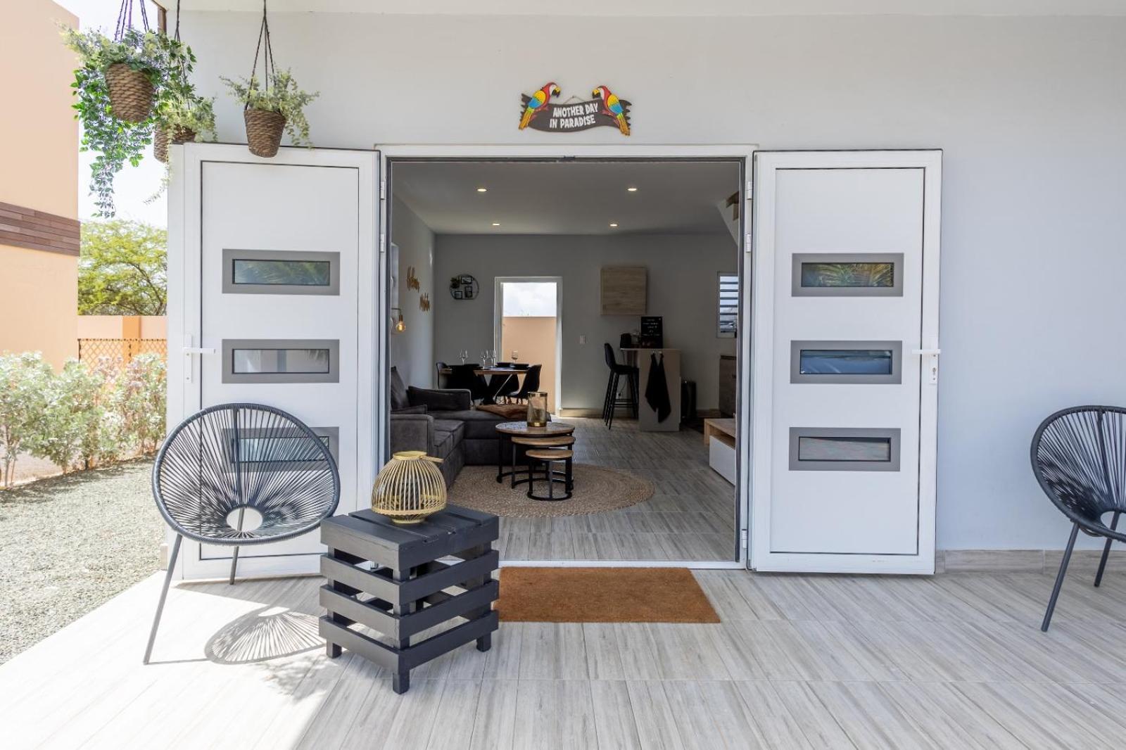 Av Curacao - Centrally Located Spacious Apartment Willemstad Extérieur photo