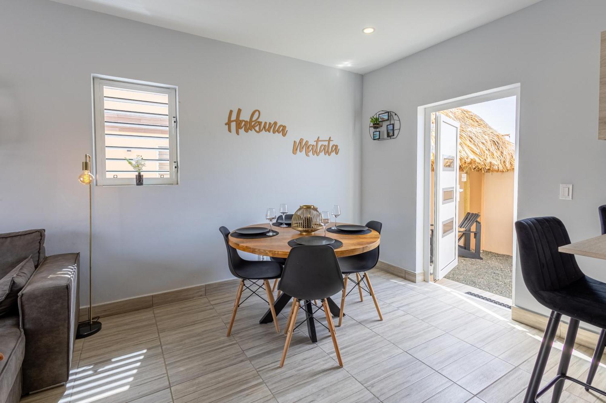 Av Curacao - Centrally Located Spacious Apartment Willemstad Extérieur photo
